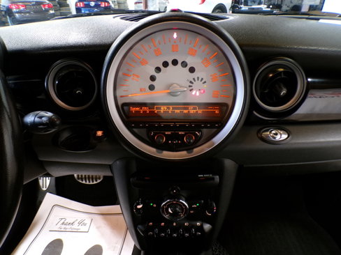 Used 2011 MINI Cooper S image 17