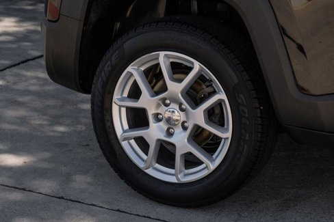 Used 2021 Jeep Renegade Limited w/ Sun & Sound Group image 70