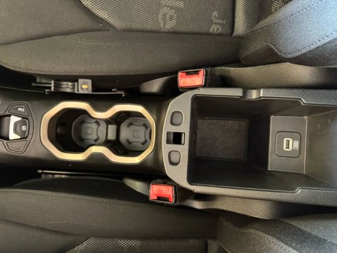 Used 2016 Jeep Renegade Sport w/ Power & Air Group image 16