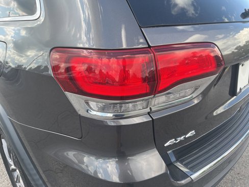 Used 2020 Jeep Grand Cherokee Limited image 12