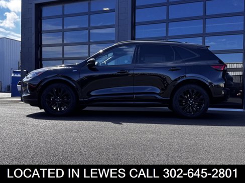 Used 2023 Ford Escape ST-Line Elite image 3