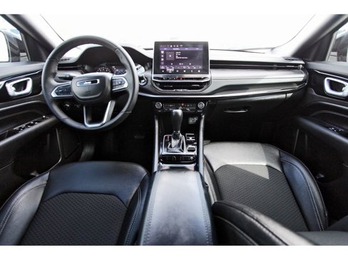 Used 2024 Jeep Compass Latitude w/ Altitude Special Edition image 12