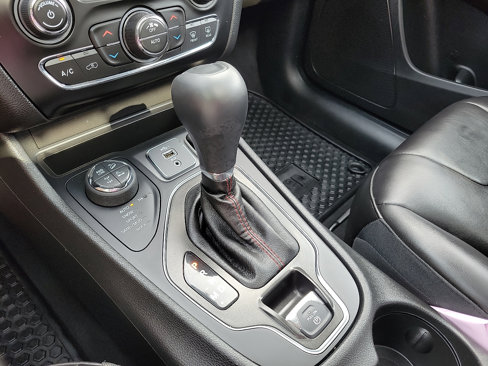 Used 2019 Jeep Cherokee Trailhawk w/ Comfort/Convenience Group image 20