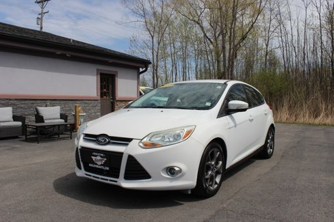 Used 2014 Ford Focus SE w/ Equipment Group 201A image 12