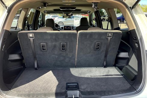 Used 2018 Honda Pilot Touring image 15
