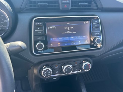 Used 2024 Nissan Versa S w/ Trunk Package image 19
