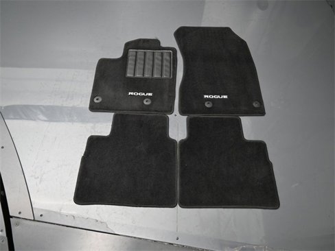 Used 2023 Nissan Rogue SV image 39