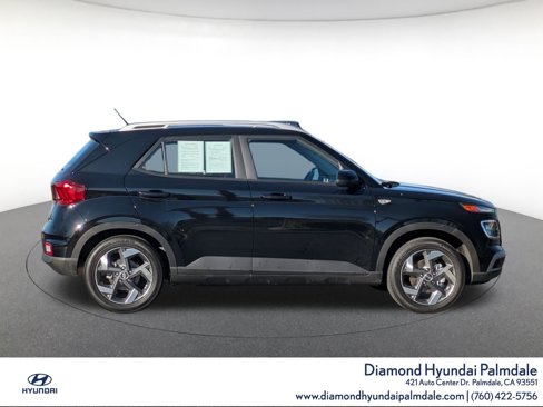 Used 2024 Hyundai Venue SEL image 8