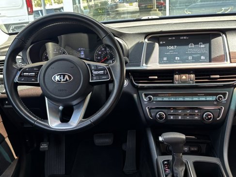 Used 2020 Kia Optima S image 14