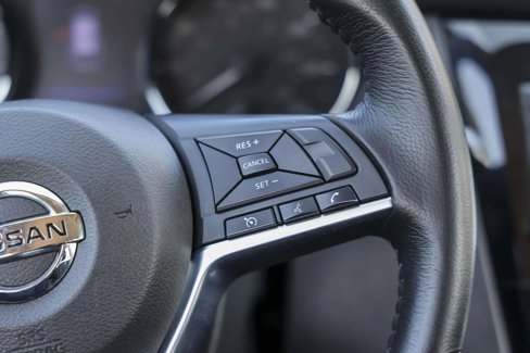 Used 2018 Nissan Rogue SV image 18