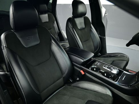 Used 2019 Ford Edge ST w/ Cold Weather Package image 14