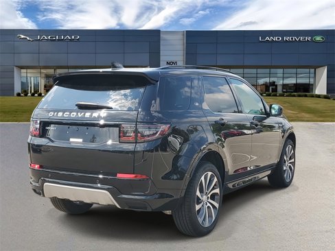 Used 2024 Land Rover Discovery Sport S image 3