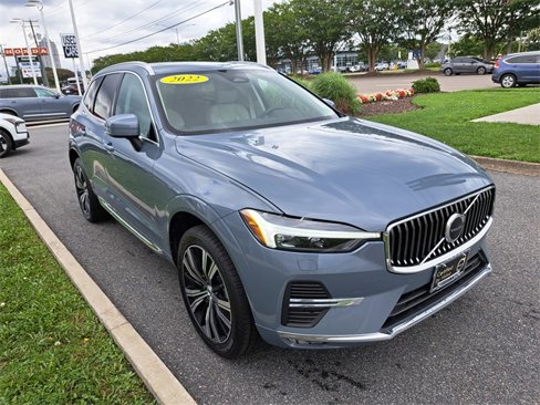 Used 2022 Volvo XC60 B5 Inscription w/ Climate Package image 4