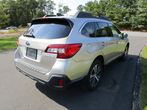 Used 2019 Subaru Outback 2.5i Limited image 6