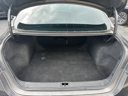 Used 2015 Chrysler 200 C w/ Navigation & Sound Group I image 9