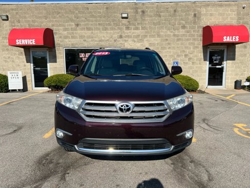 Used 2013 Toyota Highlander SE image 2