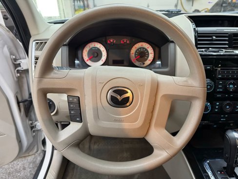 Used 2011 MAZDA Tribute i Sport image 15
