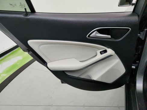 Used 2017 Mercedes-Benz GLA 250 image 25