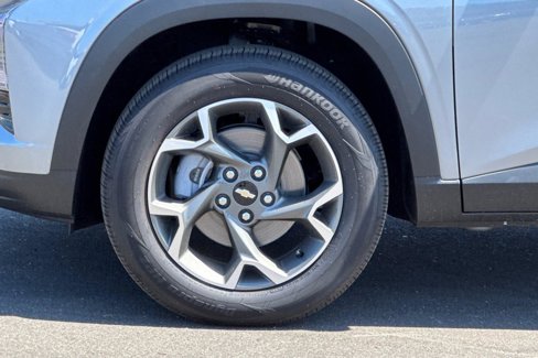 New 2025 Chevrolet Trax LT image 36