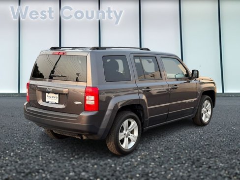 Used 2016 Jeep Patriot Latitude image 4