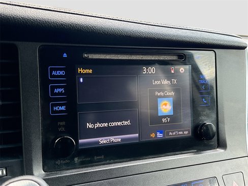 Used 2017 Toyota Sienna SE image 14