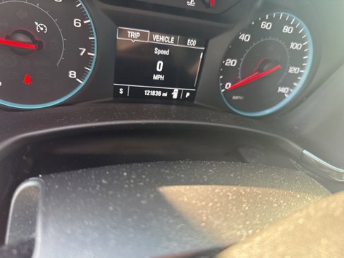 Used 2018 Chevrolet Equinox LT image 10