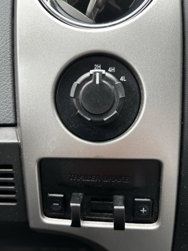 Used 2013 Ford F150 XLT w/ Luxury Equipment Group image 31