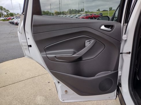 Used 2017 Ford Escape SE w/ SE Cold Weather Package image 19