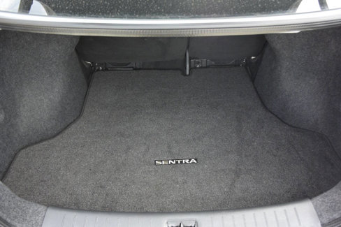 Used 2013 Nissan Sentra SV image 28