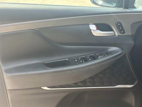 Used 2020 Hyundai Santa Fe Limited image 12