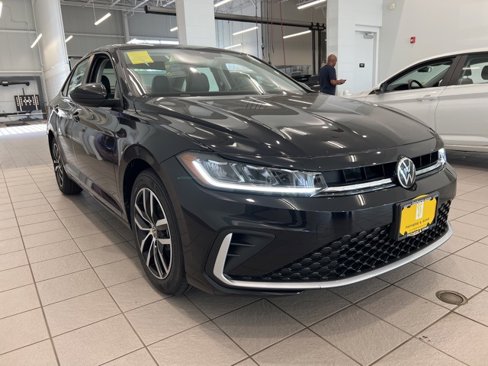 New 2026 Volkswagen Jetta SE image 1