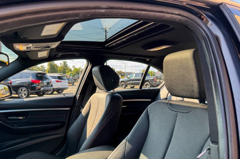 Used 2018 BMW 330i xDrive Sedan image 16