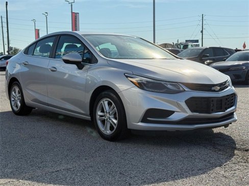 Used 2018 Chevrolet Cruze LT image 8