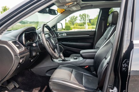 Used 2017 Jeep Grand Cherokee Summit image 18