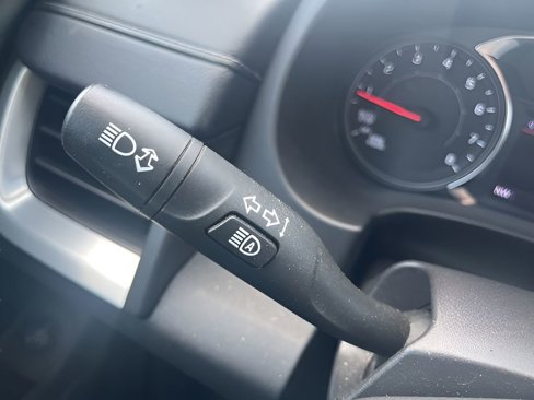 Used 2023 GMC Terrain SLT image 21