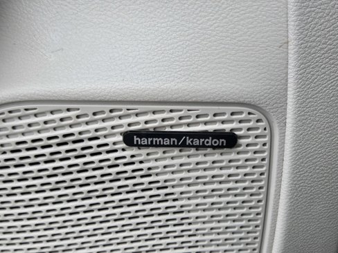 Used 2021 Chrysler Pacifica Limited w/ Premium & Safety Sphere Group image 43