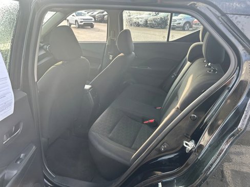 Used 2024 Nissan Kicks SV image 32