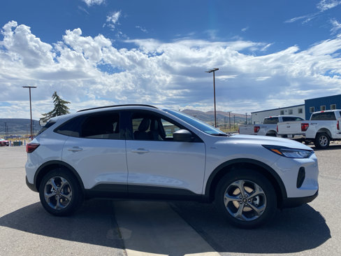 New 2025 Ford Escape ST-Line image 16