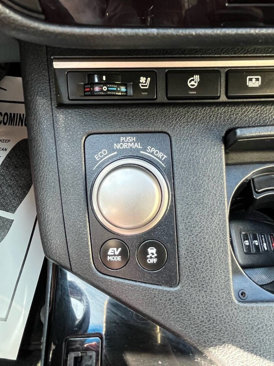 Used 2013 Lexus ES 300h w/ Luxury Pkg image 20