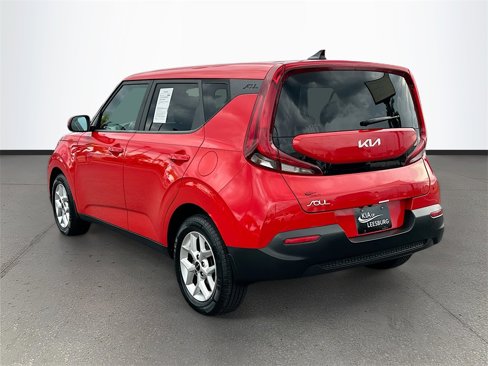 Certified 2022 Kia Soul LX w/ Technology Package image 5