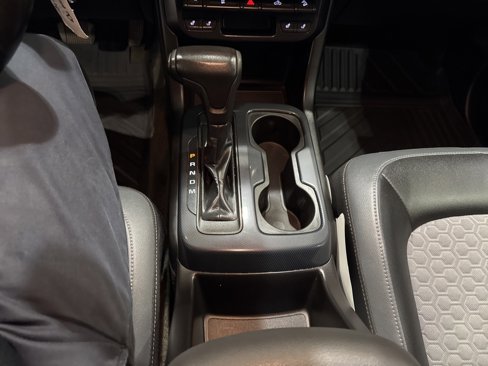 Used 2015 Chevrolet Colorado Z71 image 26