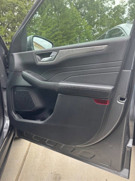Used 2021 Ford Escape Titanium image 23