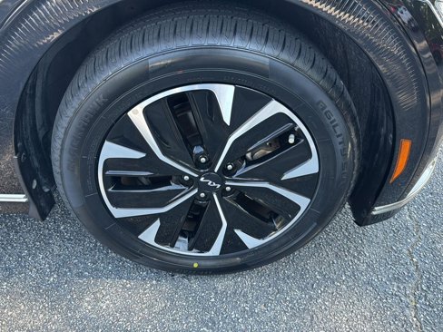 Used 2022 Kia EV6 Wind image 35