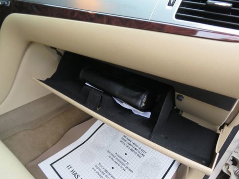 Used 2011 Cadillac Escalade ESV Premium image 42