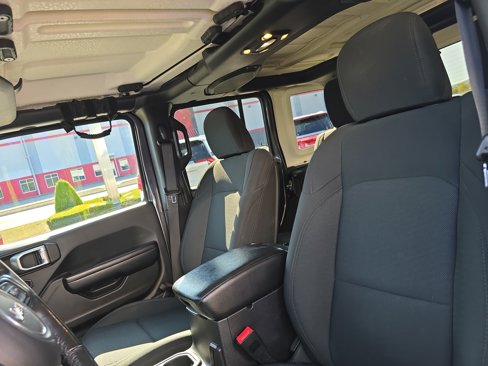 Used 2019 Jeep Wrangler Unlimited Sport S image 13
