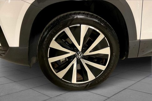 Used 2023 Volkswagen Taos SE image 10