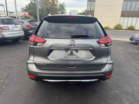 Used 2019 Nissan Rogue SV image 6