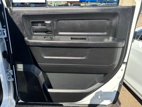 Used 2015 RAM 1500 Express image 10