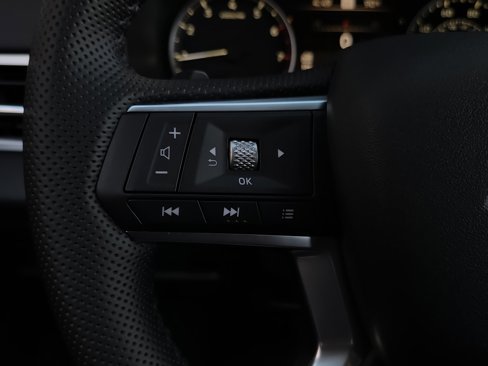 New 2025 Mitsubishi Outlander SE image 12