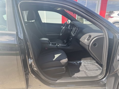 Used 2019 Dodge Charger SXT image 12